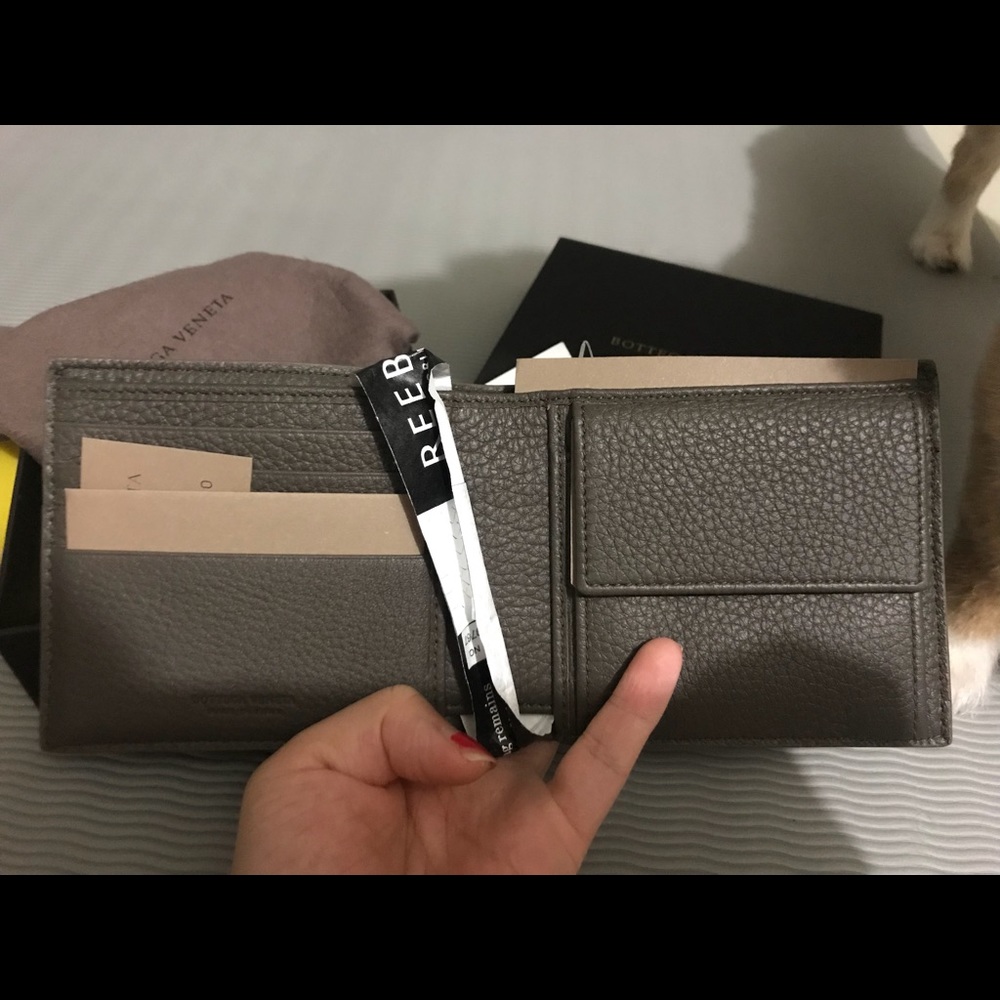 Bottega Veneta men’s wallet brand new - Picture 2 of 4